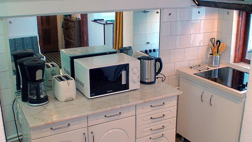 One Bedroom Apartment French Embassy Бухарест Номер фото