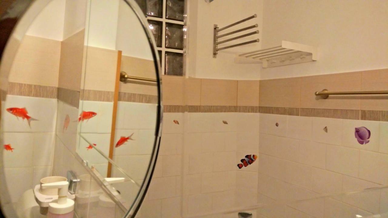 One Bedroom Apartment French Embassy Бухарест Экстерьер фото
